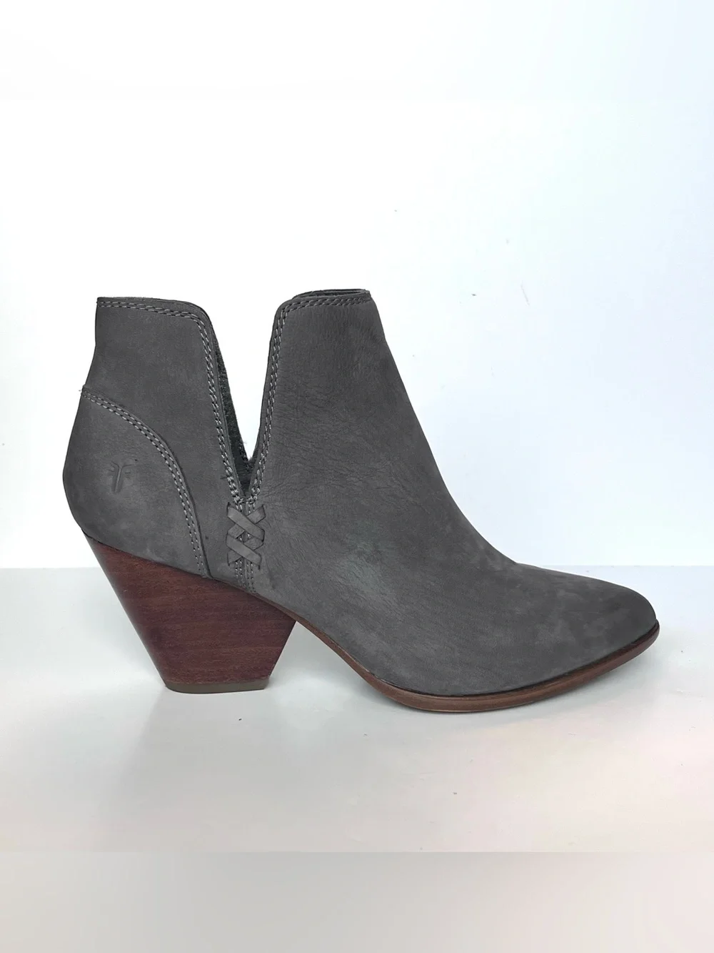 FRYE Reina Gray Leather Cutout Ankle Booties Block Heel Women’s Size 7.5 M